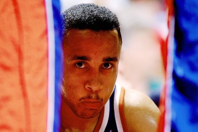 乔帅雪藏王哲林重用胡金秋 后者20分率队首胜