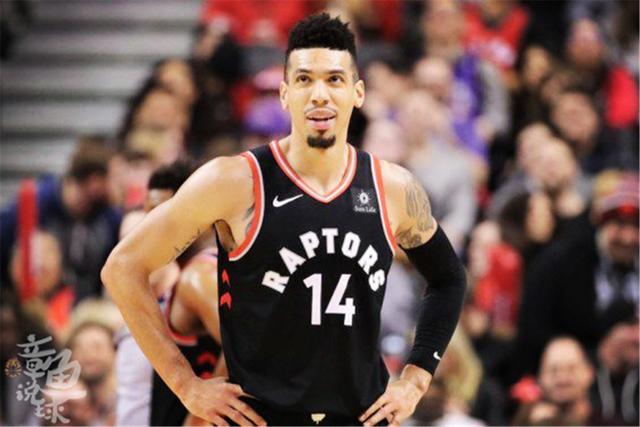 杜锋:没有人永远都在高峰 希望大家多理解包容