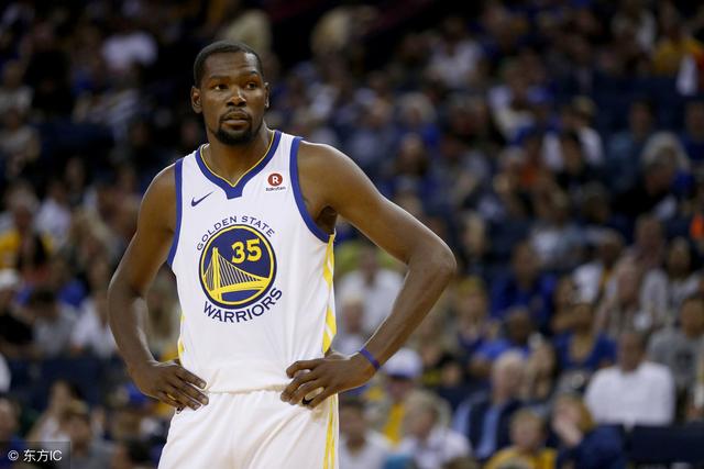 第四届“衢州烂柯杯”世界围棋公开赛本赛首轮战罢