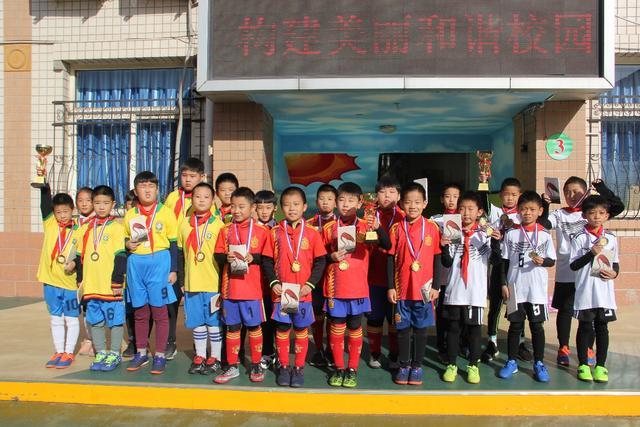 15年9号秀一年合同重返太阳 NBA生涯场均8.8分